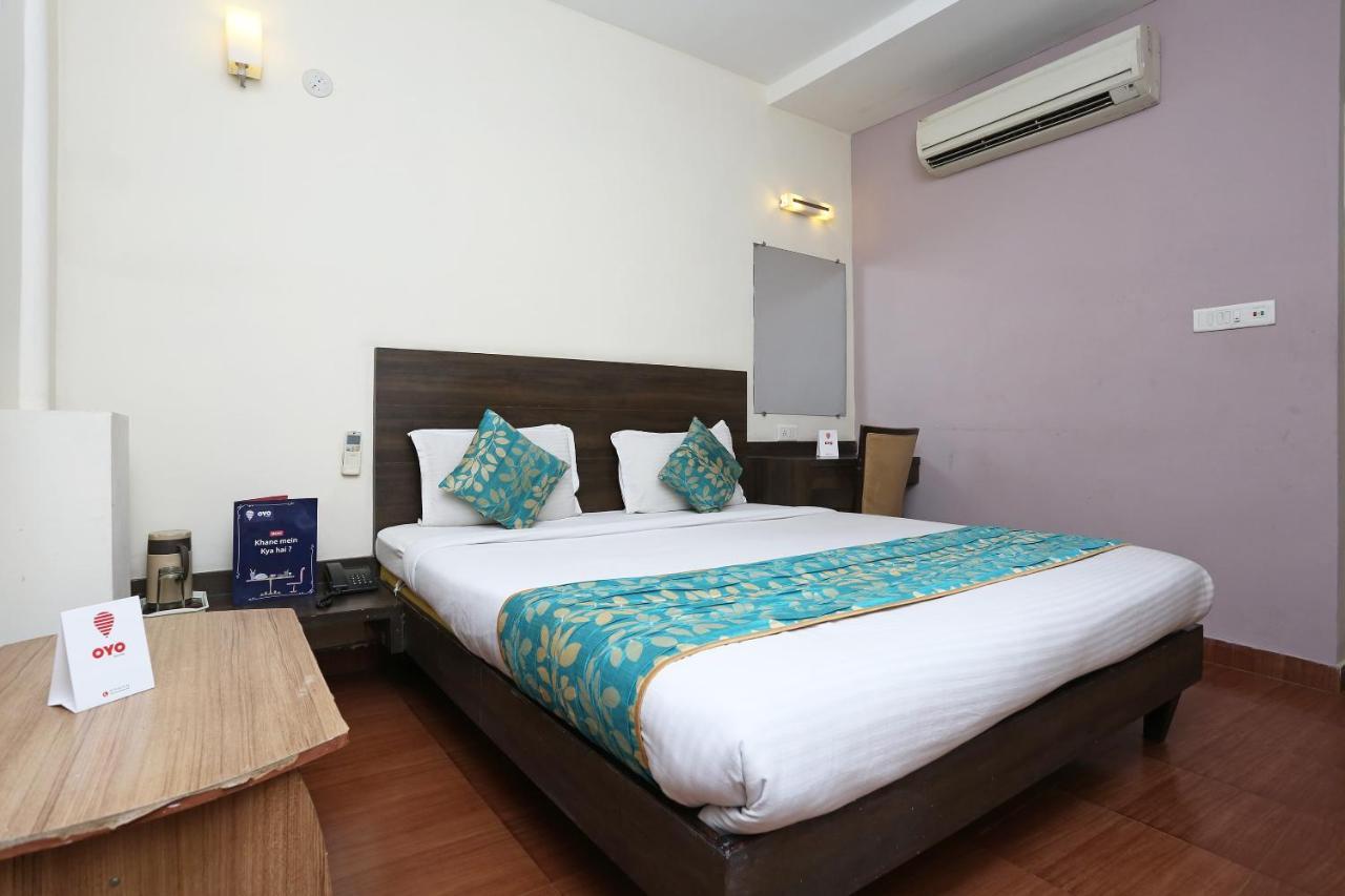 Oyo 4940 Hotel Sea Rock Rāipur Екстериор снимка