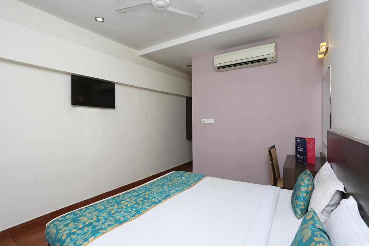 Oyo 4940 Hotel Sea Rock Rāipur Екстериор снимка