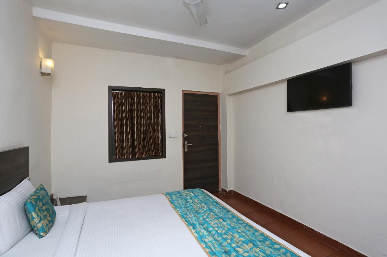Oyo 4940 Hotel Sea Rock Rāipur Екстериор снимка